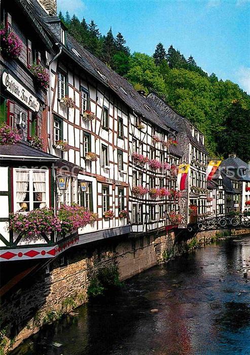 Monschau Montjoie NRW Partie an der Rur Fachwerkhaeuser