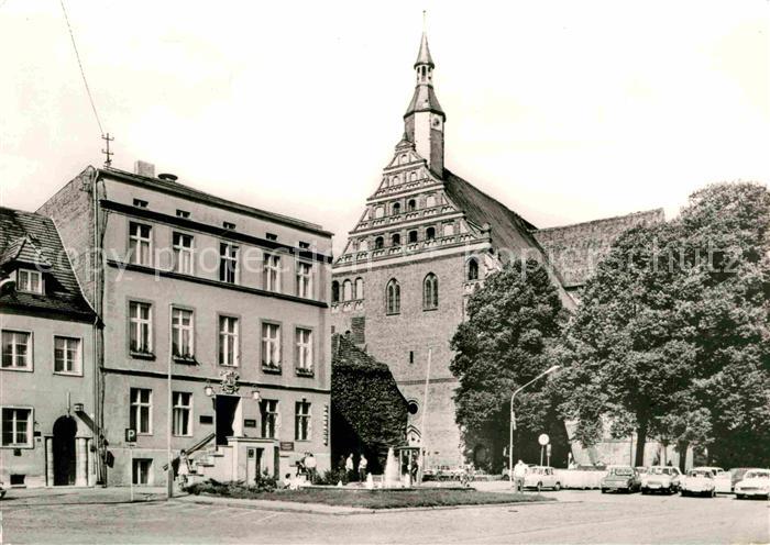 Bad Wilsnack Karl Marx Platz mit Rathaus