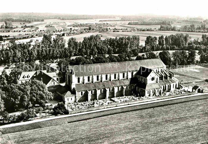Pontigny Abbaye vue aérienne