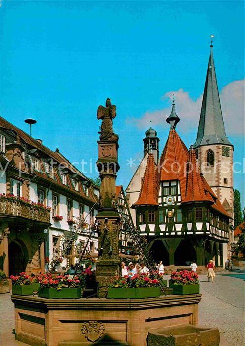 Michelstadt Marktplatz mit Rathaus Brunnen