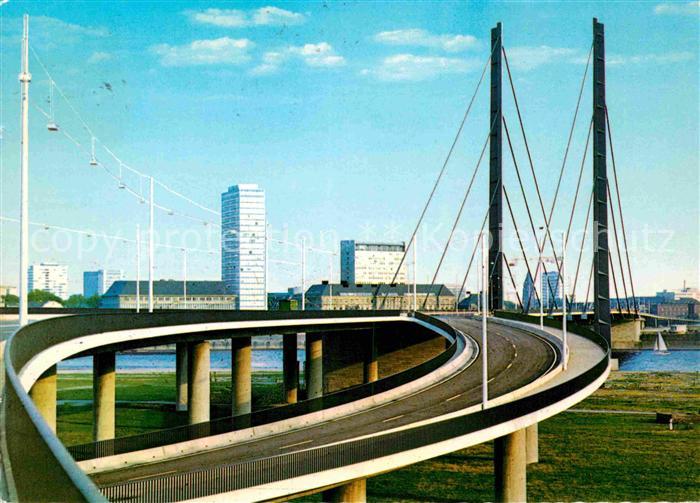 DuessELDORF  CITY Rheinkniebruecke
