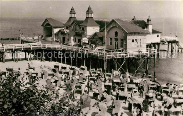 Sellin Ruegen Seebruecke Strand