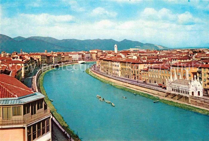 Pisa Lungarno e Chiesa Santa Maria della Spina Fluss Arno