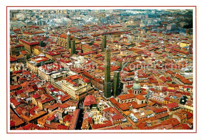 Bologna Il Centro con le Torri Asinelli e Garisenda Stadtzentrum Fliegeraufnahme