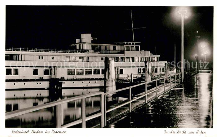 Lindau Bodensee Hafenpartie bei Nacht