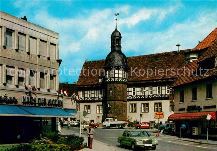 Hoexter Weser Rathaus mit Weserstrasse