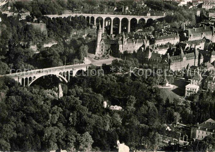 LUXEMBOURG  Luxemburg Fliegeraufnahme mit Bruecken
