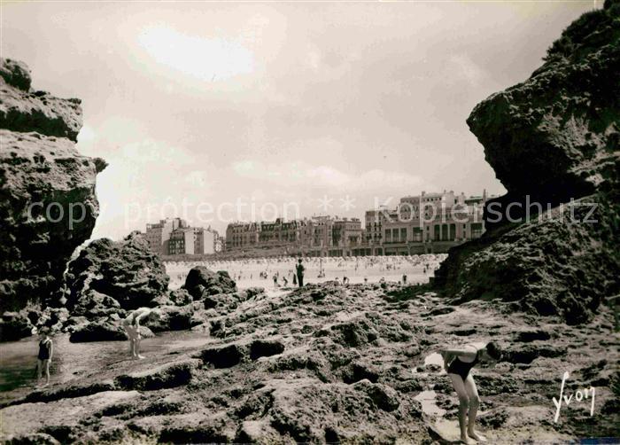 Biarritz Pyrenees Atlantiques Grande Plage et le Casino