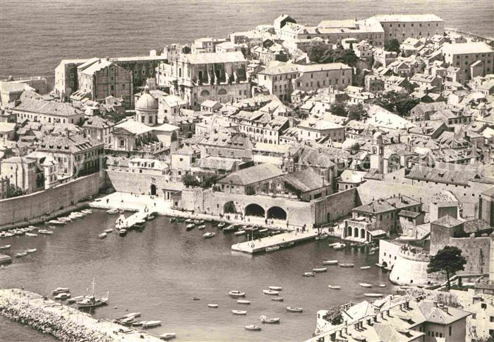 Dubrovnik Ragusa Fliegeraufnahme mit Altstadt und Hafen