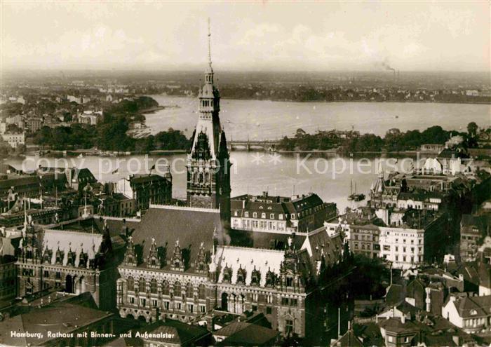 HAMBURG  CITY Rathaus mit Binnen- und Aussenalster