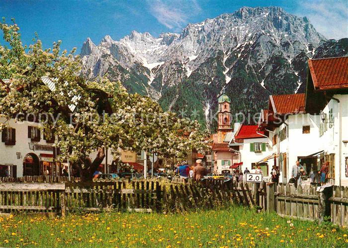 Mittenwald Bayern gegen Karwendelgebirge Gerberkreuz
