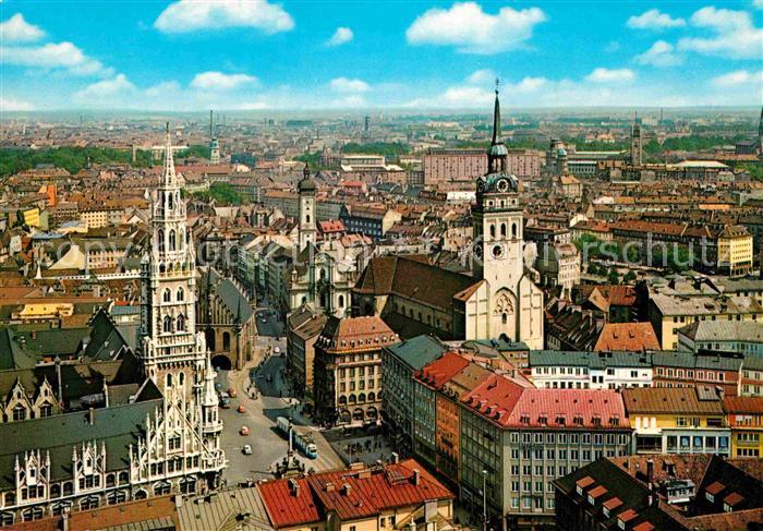 Muenchen Bayern Blick von der Frauenkirche auf die Stadt
