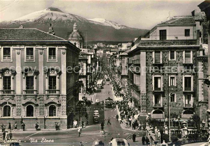 Catania Via Etnea Blick auf aetna Vulkan