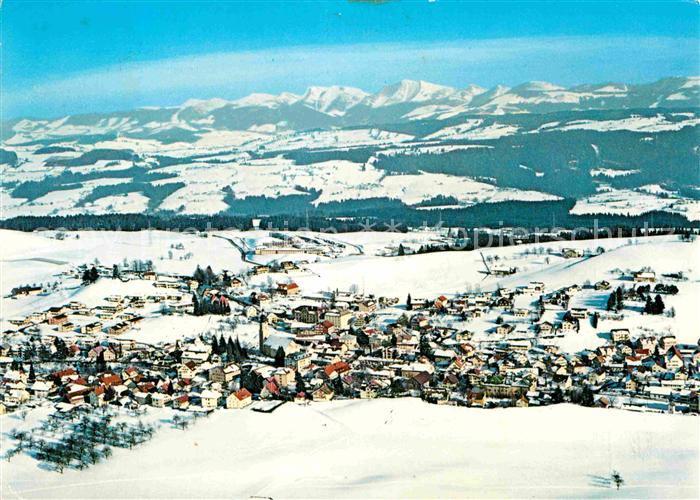 Scheidegg Allgaeu Panorama Wintersportplatz mit Nagelfluhkette Allgaeuer Alpen F