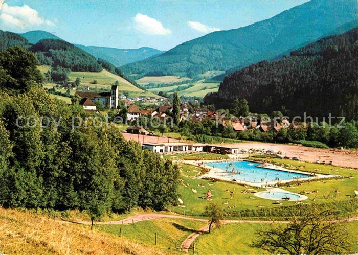 Simonswald Schwimmbad Landschaftspanorama Schwarzwald