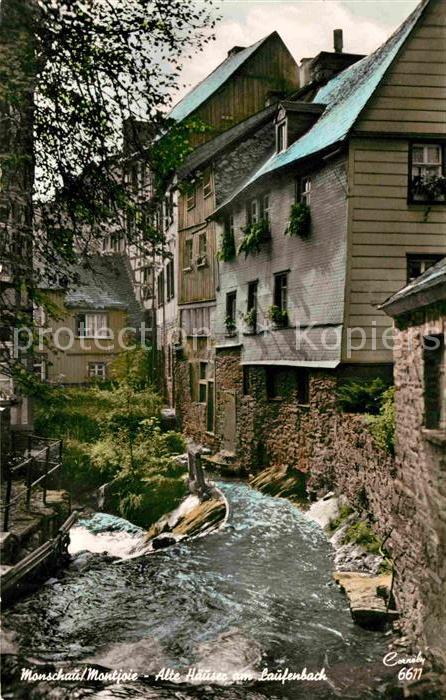 Monschau Montjoie NRW Altes Haeuser am Laufenbach Altstadt
