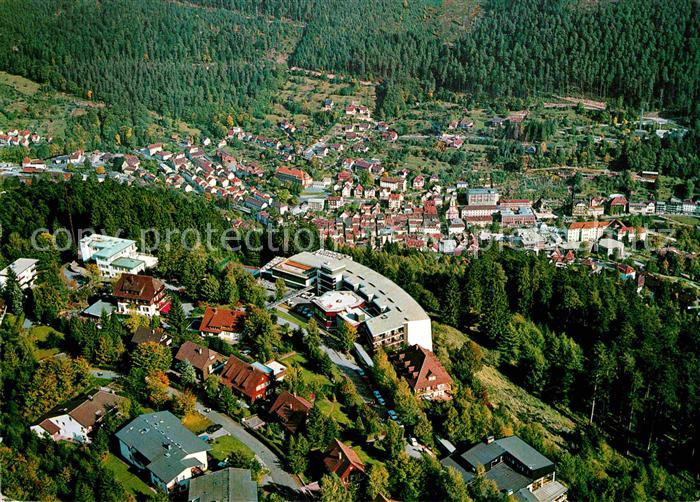 Wildbad Schwarzwald Hoehenkurgebiet Sommerberg mit Blick auf die Kurstadt