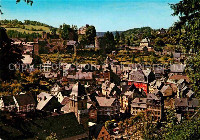 Monschau Montjoie NRW Panorama Blick ueber die Altstadt Burgruine