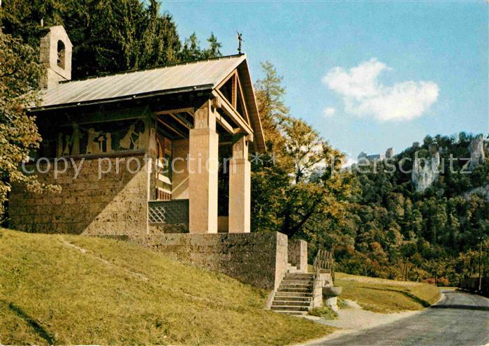 Beuron Donautal St Mauruskapelle mit Burg Wildenstein Schwaebische Alb