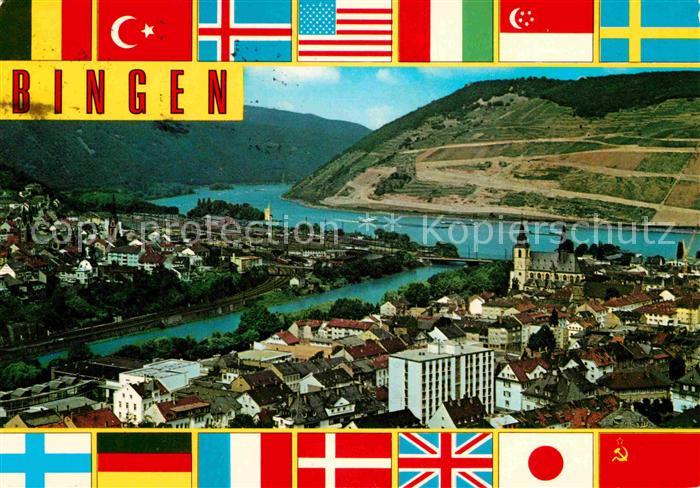 Bingen Rhein mit Nahemuendung Nationalflaggen