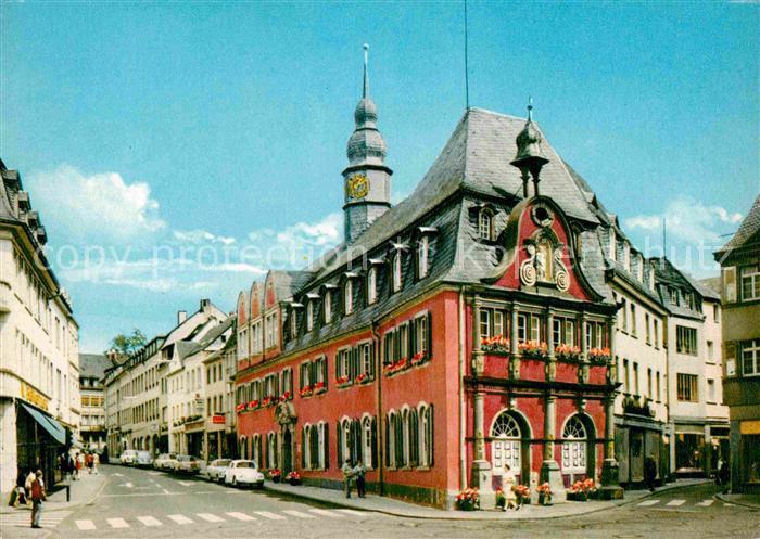 Wittlich Rathaus mit Neustrasse