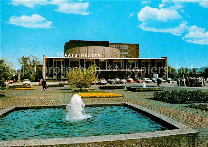 KAssEL  CITY Staatstheater mit Brunnen