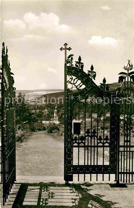 Bad Salzschlirf Blick aus der Mariengrotte Gusseisernes Tor
