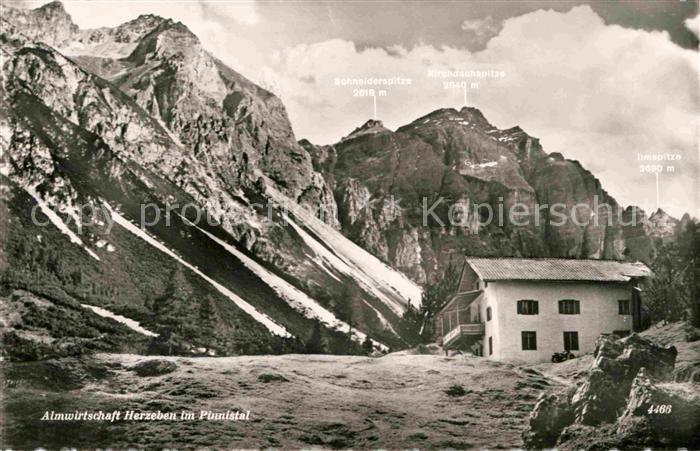 Herzebenalm Almwirtschaft im Pinnistal Stubaier Alpen