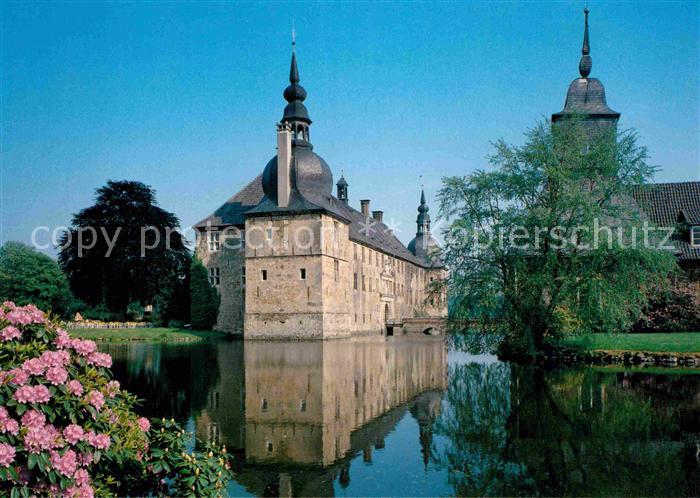 Lembeck Schloss Vorburg und Hauptburg am Wasser