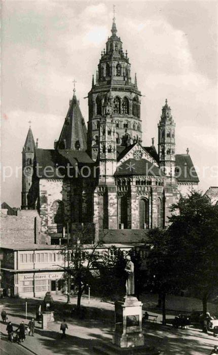 Mainz Rhein Dom mit Gutenbergdenkmal