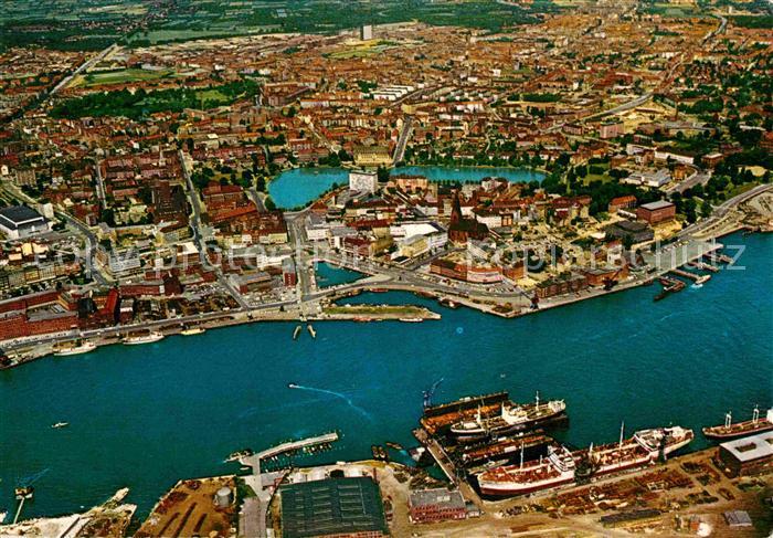 HAMBURG  CITY Fliegeraufnahme