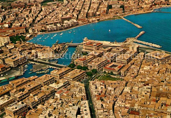 Siracusa Fliegeraufnahme mit Hafen