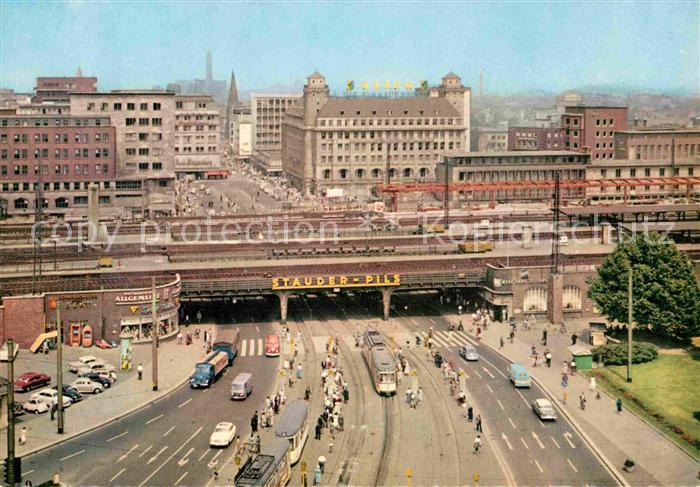 Essen Ruhr Freiheit mit Bahnhofsvorplatz