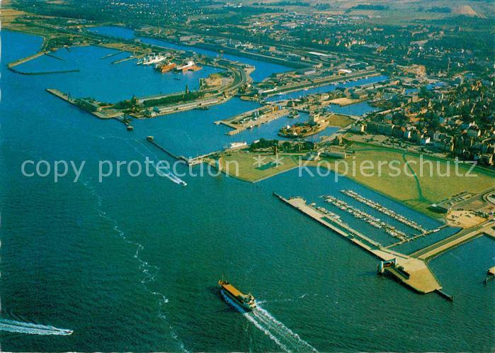 Cuxhaven Nordseebad Fliegeraufnahme Hafenanlagen