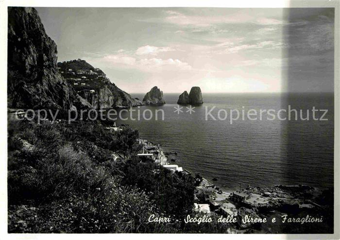 Capri Scoglio delle Sirene e Faraglioni