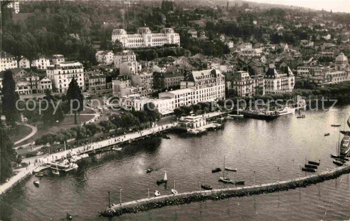 Evian-les-Bains Haute Savoie Les port et les hotels vue aerienne