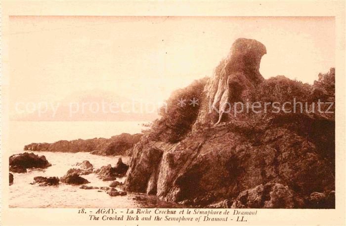 Agay Var La Roche Crochue et le Semaphore de Dramont