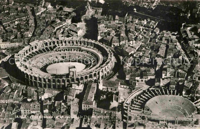 Arles Bouches-du-Rhone Vue aerienne sur les Arenes et le Theatre antique