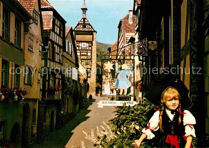 Riquewihr Haut Rhin Altstadt Gasse Schild Maedchen Trachten
