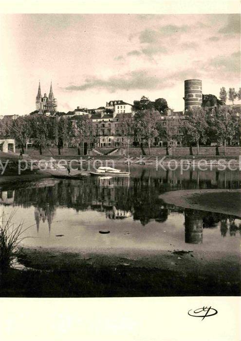 Angers Partie am Fluss Kirche Turm