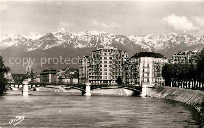 Grenoble Pont de la Porte de France et les Alpes