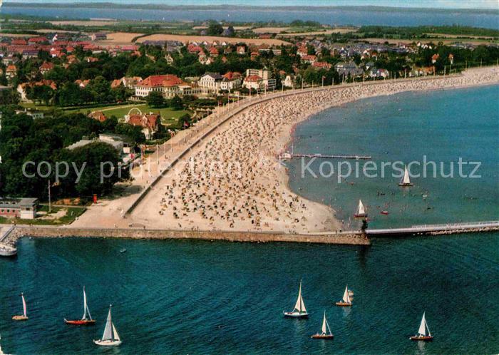 Travemuende Ostseebad Fliegeraufnahme mit Strand