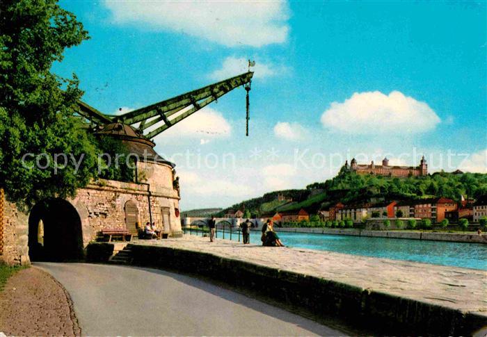 WueRZBURG Bayern Alter Kran Festung Marienberg