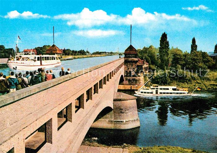 Minden Westfalen Wasserstrassenkreuz Bruecke Mittellandkanal