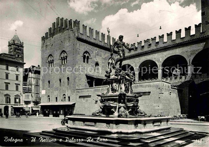 Bologna Koenigspalast Enzlo Neptunbrunnen