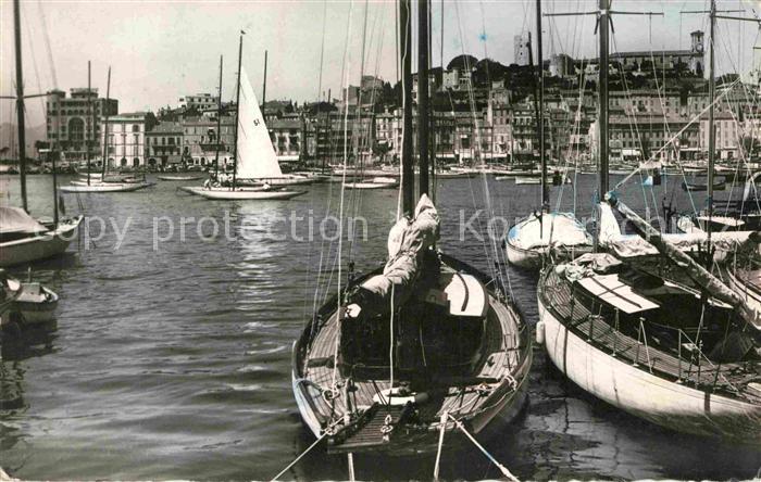 Cannes Alpes-Maritimes Port et le Suquet