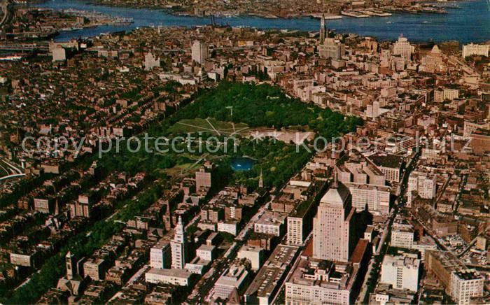 Boston Massachusetts Fliegeraufnahme Skylin with Public Gardens