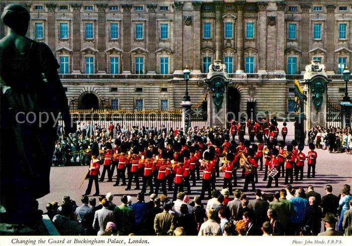 Leibgarde Wache Changing the Guard Buckingham Palace Lo