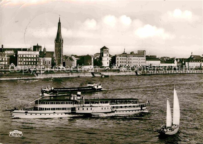 Dampfer Seitenrad Düsseldorf Rheinpartie Altstadt