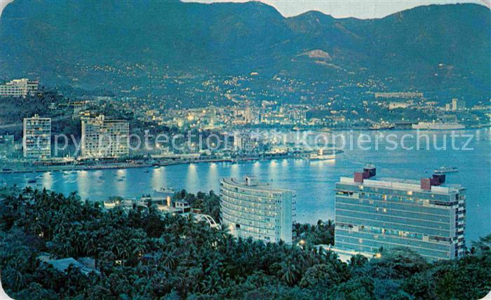Acapulco Crepusculo sobre la Bahia Panorama Buch